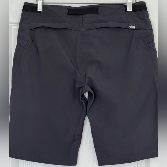 The North Face hiking shorts size 12,                        pre owned condition - Picture 2 of 3